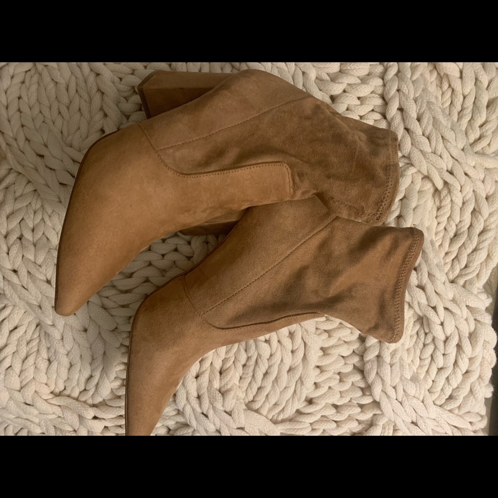 Helix camel Steve Madden boots